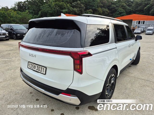 Kia Новый Карнавал 4-го поколения 2024