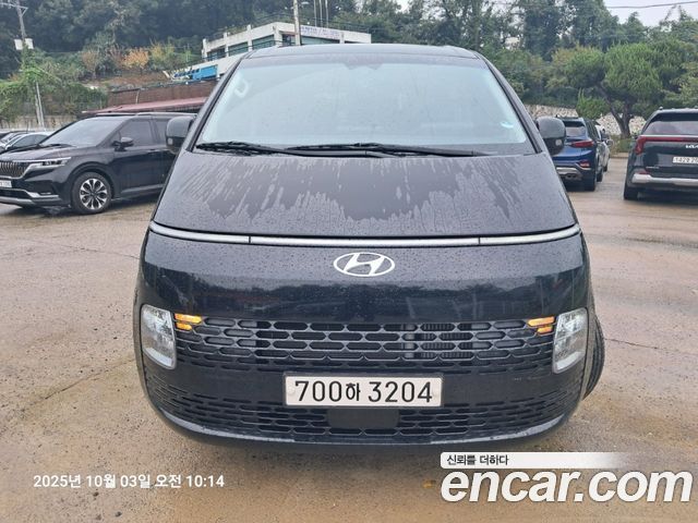 Hyundai Стария 2022