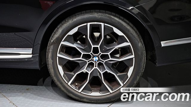 BMW X7 (G07) 2024