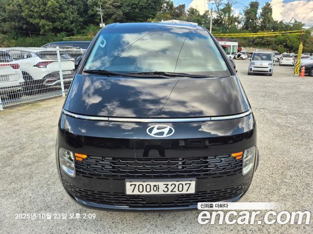 Hyundai Стария 2025