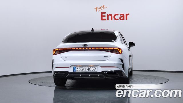 Kia K5 Гибрид 3-го поколения 2021