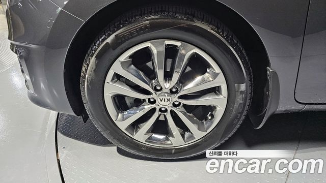 Kia Совершенно новый карнавал 2018