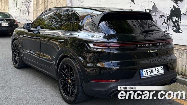 Porsche Кайенна (PO536) 2024