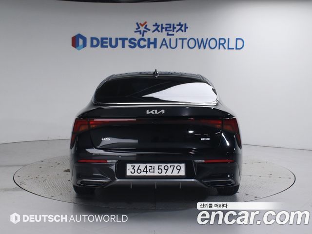 Kia Hybrid K5 третье 2026