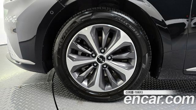 Kia К8 Гибрид 2023