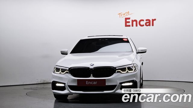 BMW 5 Series (G30) 2017