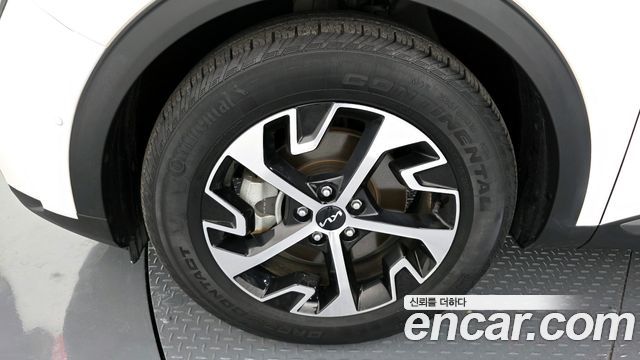Kia Гибрид Спортейджа 5-го поколения. 2022