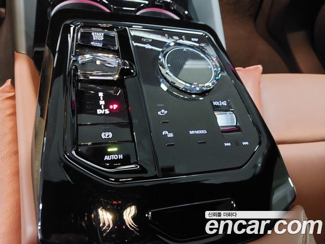 BMW 5 серия (G60) 2024