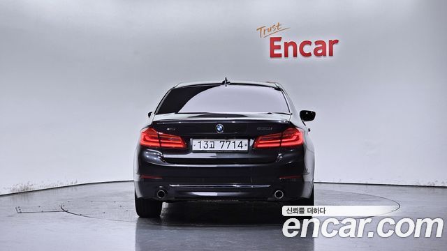 BMW 5 Series (G30) 2018