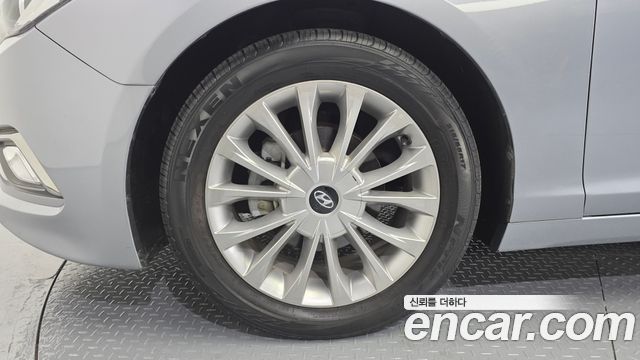 Hyundai НЧ-соната 2016