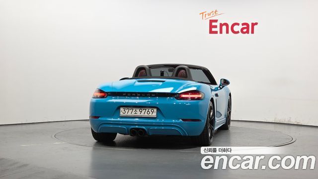 Porsche 718 бокстер 2021