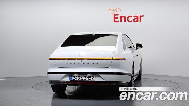 Hyundai Grandeur Hybrid (GN7) 2023
