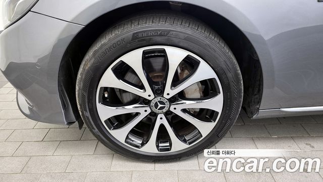 Mercedes-Benz E-Class W213 2020