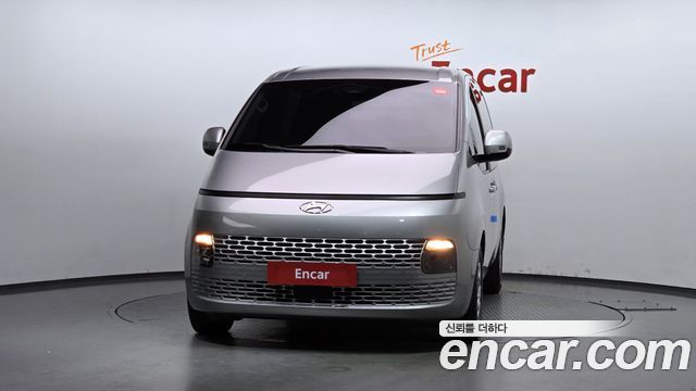 Hyundai Стария 2022