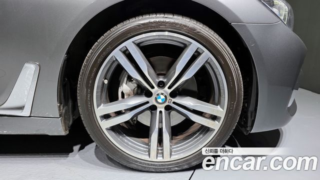BMW 7 серия (G11) 2018