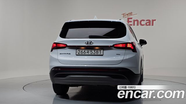 Hyundai Santa Fe 2022