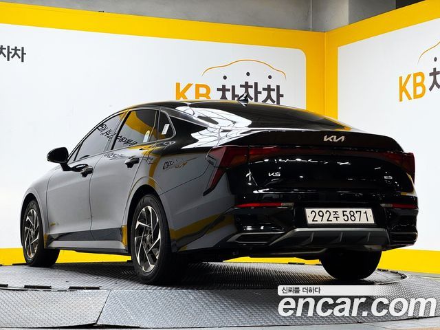 Kia Hybrid K5 третье 2024