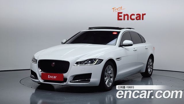 Jaguar XФ (H260) 2016