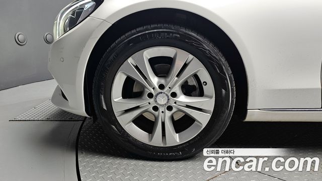 Mercedes-Benz C-Class W205 2016