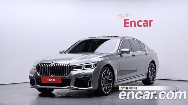 BMW 7 серия (G11) 2020