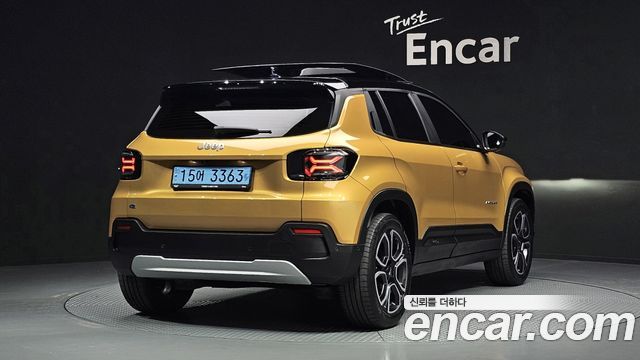 Jeep мститель 2024