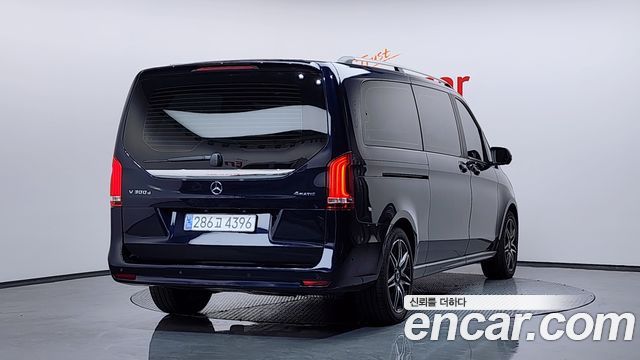 Mercedes-Benz V-Класс 2022