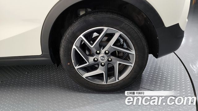 KG Mobility (Ssangyong) Очень новый Тиволи 2022