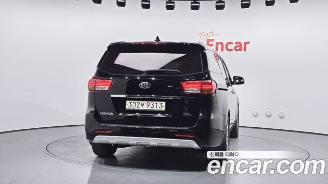 Kia Совершенно новый карнавал 2017