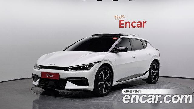 Kia ЕВ6 2023