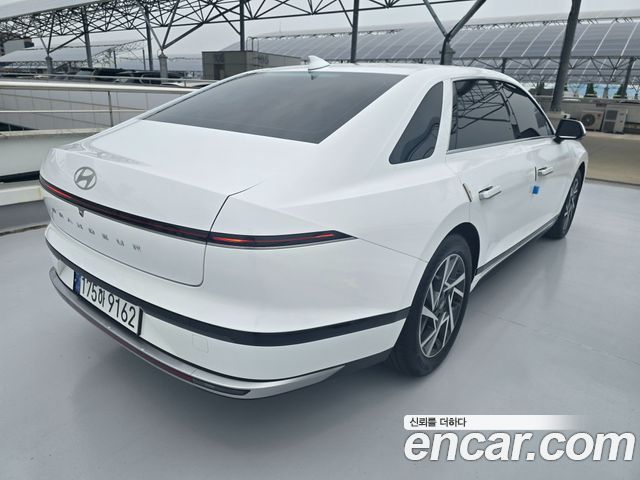 Hyundai Grandeur Hybrid (GN7) 2023
