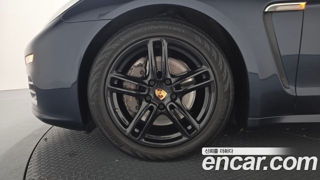 Porsche Panamera 2016
