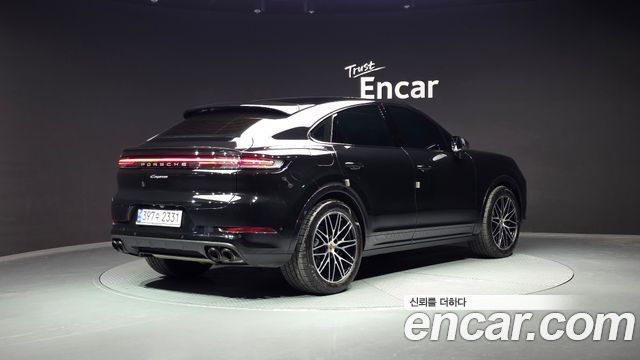 Porsche Кайенна (PO536) 2024