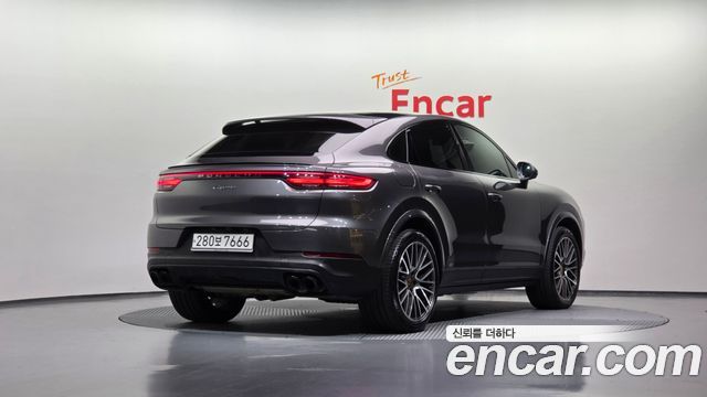 Porsche Кайенна (PO536) 2020