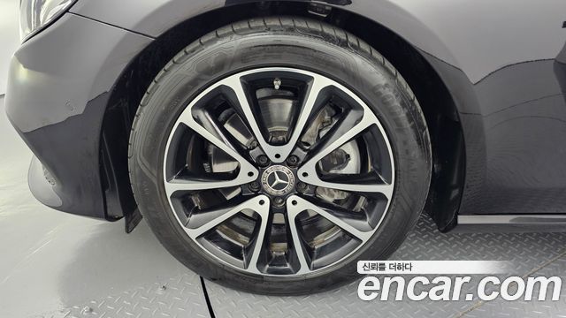 Mercedes-Benz E-Class W213 2020