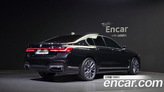 BMW 7 серия (G11) 2021