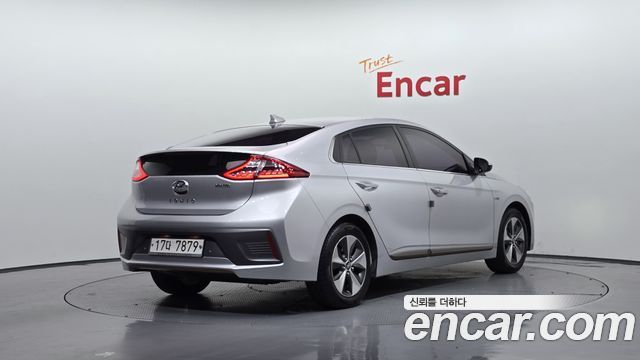 Hyundai ИОНИК Электрик 2017
