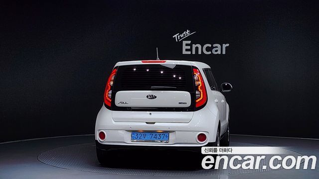 Kia Душа ЕВ 2018