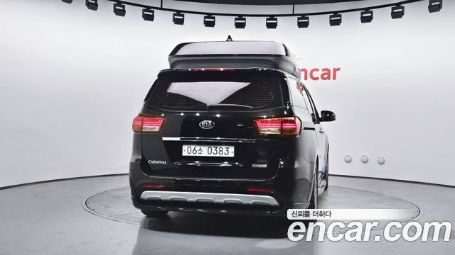 Kia Carnival 2016