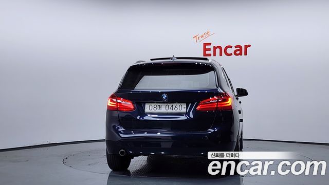BMW Активный туристер 2 серии (F45) 2016