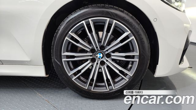 BMW 3 серия (G20) 2022