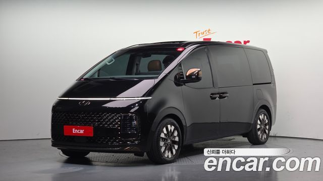 Hyundai Стария 2023