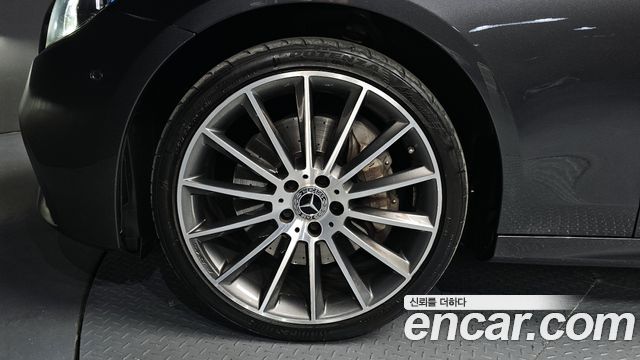 Mercedes-Benz Е-Класс W213 2022