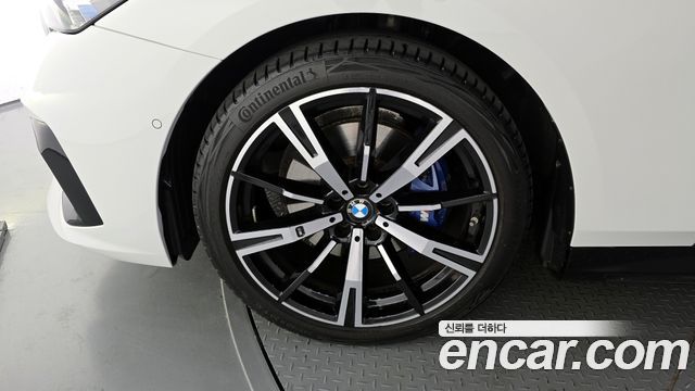 BMW 5 серия (G60) 2024