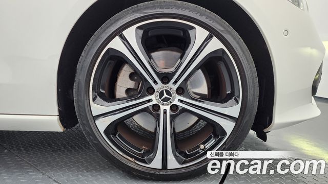 Mercedes-Benz C-Класс W206 2023