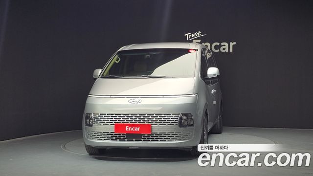 Hyundai Стария 2023