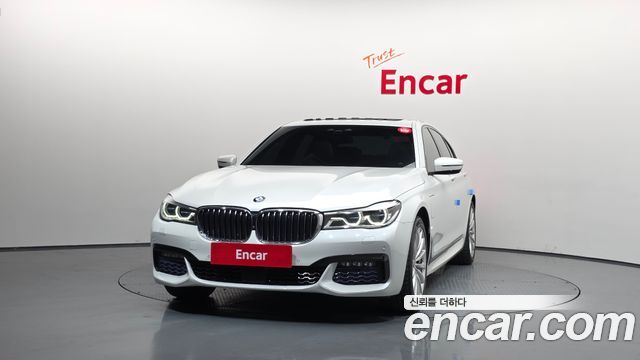 BMW 7 серия (G11) 2017