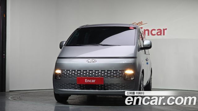 Hyundai Стария 2023