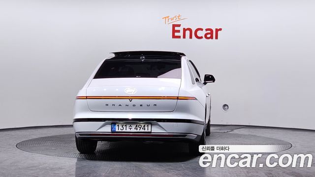 Hyundai Грандеур Гибрид (GN7) 2023