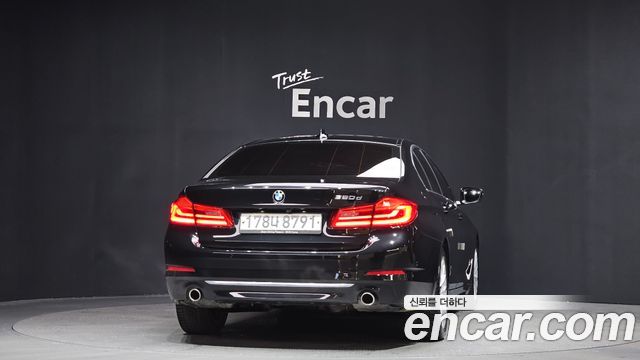 BMW 5 серия (G30) 2019