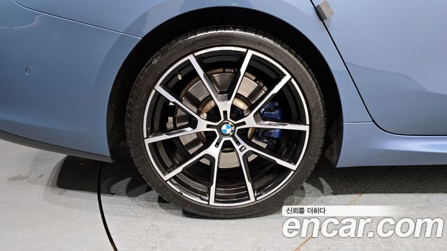 BMW 8-я серия (G15) 2021